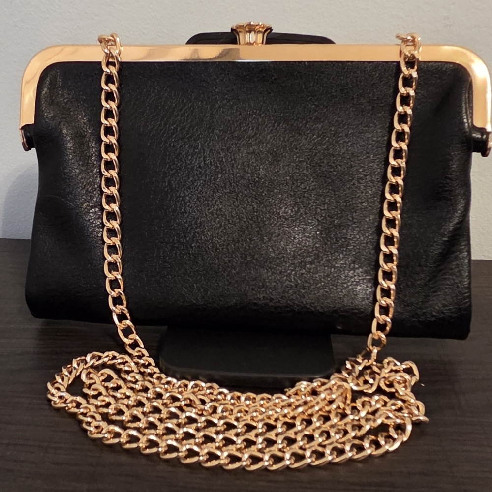 LC Lauren Conrad Black Chain Strap Crossbody Clutch Wallet Evening Bag Gold Tone